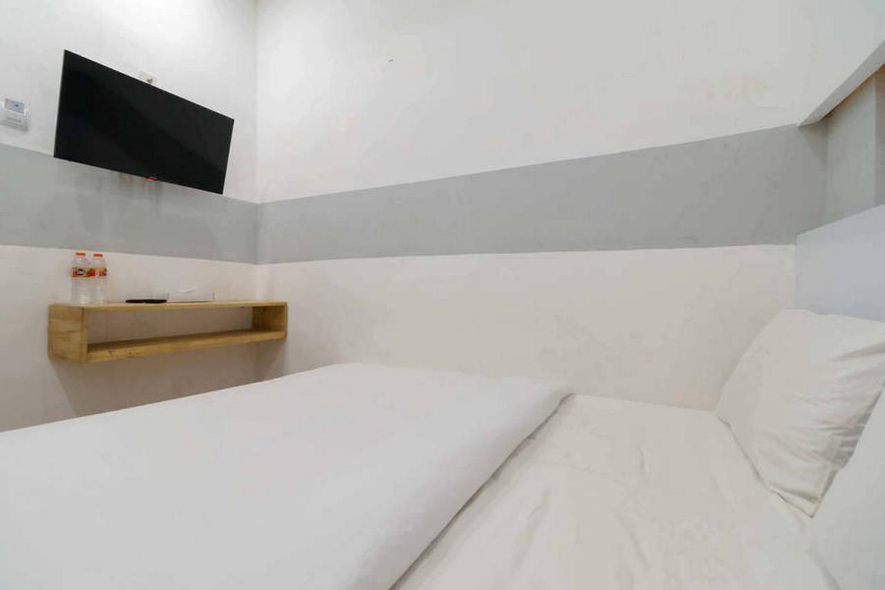 Jotel Guest House Mitra Reddoorz Pulauberayan 外观 照片