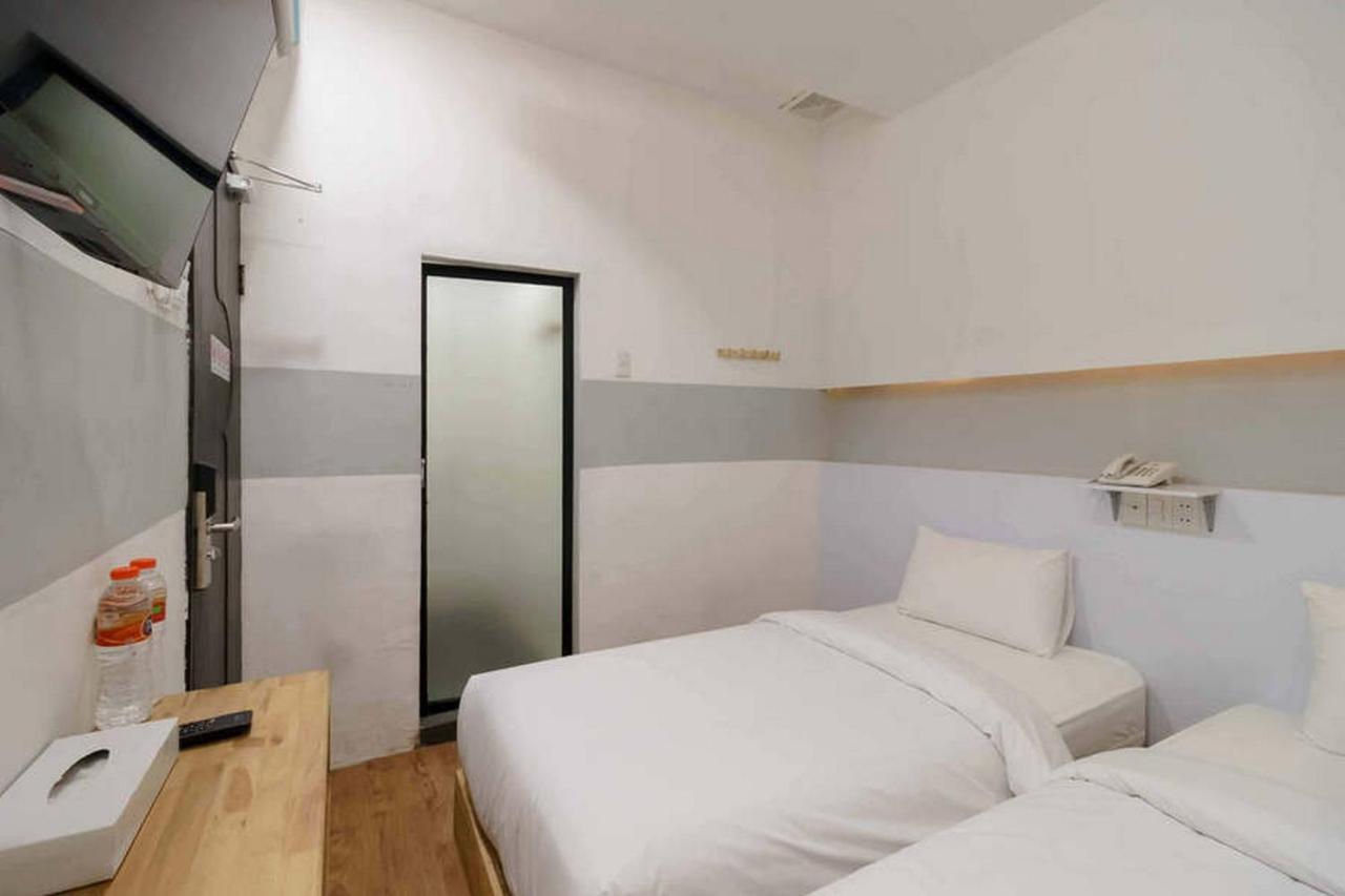 Jotel Guest House Mitra Reddoorz Pulauberayan 外观 照片
